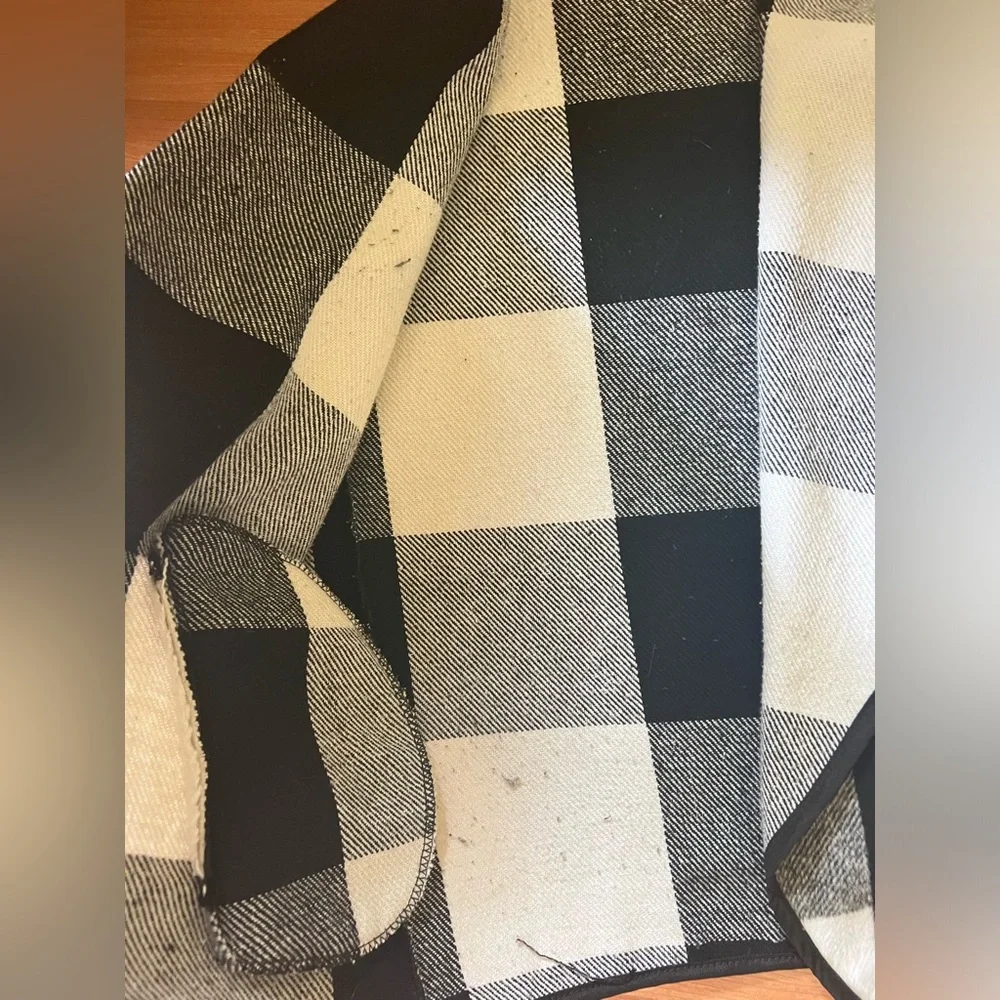 Women's Sherpa/Fleece Vest with Cowl Neck Collar and Flannel Print - Picture 6 of 7